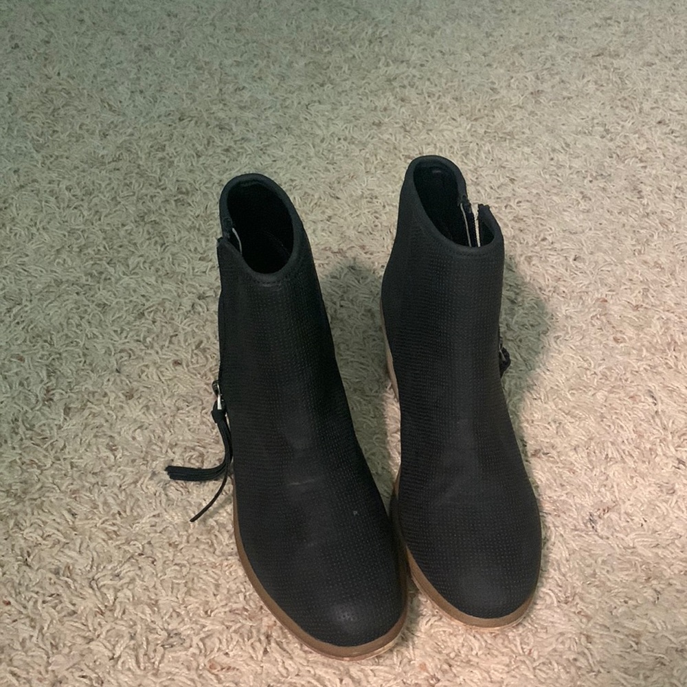 Nice Treasure & Bond boots with heel